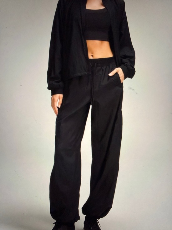 lululemon athletica Pants - Lululemon LICENSE TO TRAIN Light Weight Jogger